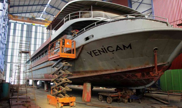 Yılda 10 bin ton çelik bu tersanede gemilere dönüşüyor
