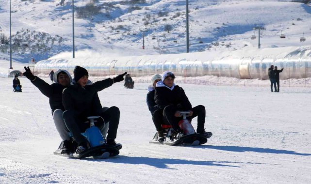 Yıldızdağı'nda kayak sezonu açıldı