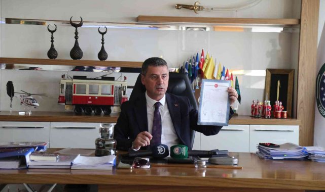 Yıllardır çözülemeyen 74 parsel imar planı çözüldü, tapular alındı