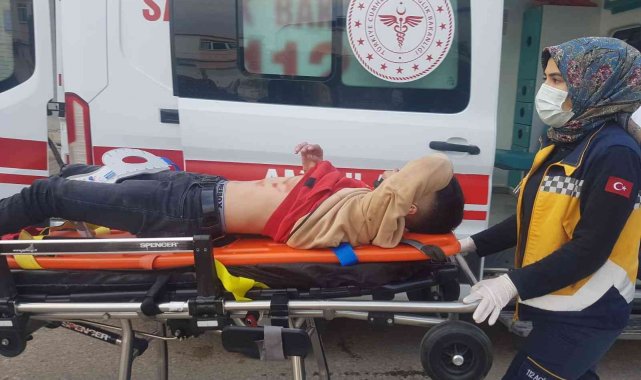 Yol ortasındaki çukur kazaya neden oldu: 1 yaralı