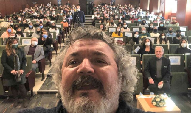 Yönetmen Müfit Can Saçıntı: "Hayallerinizden vazgeçmeyin"