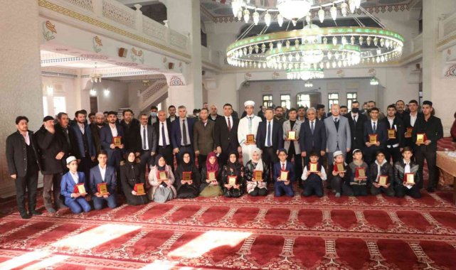 Yüksekova'da 'Kur'an-ı Kerim'i Güzel Okuma, Ezan ve Hutbe Yarışması' finali
