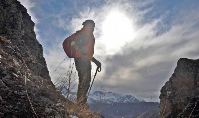 Yüksekova'daki Efkar Dağı'na yürüyüş