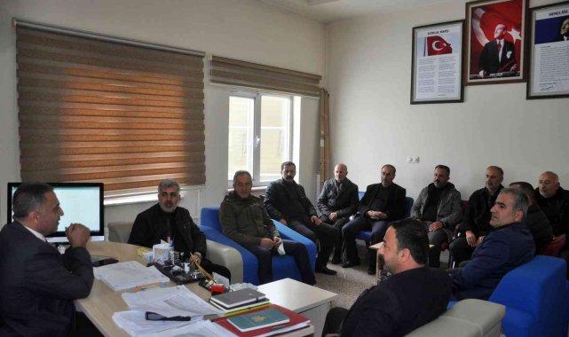 Yüksekovalı muhtarlardan hastane ziyareti