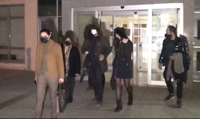 Yunan polis ile kız arkadaşı navigasyon mağduru