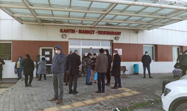 Yunanistan'ın şart koşmasının ardından, Yunan misafirler için Keşan'da PCR Test Birimi kuruldu