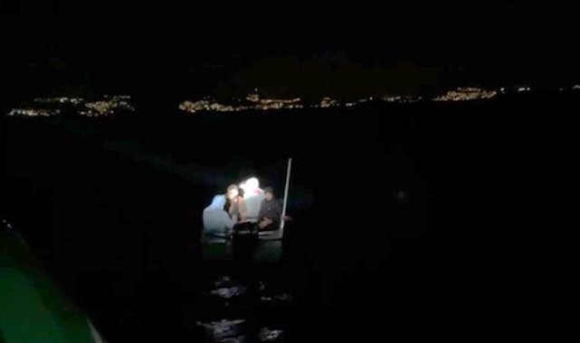 Yunanlıların ölüme terk ettiği 5 düzensiz göçmen kurtarıldı