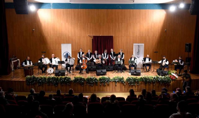 Yunus Emre vefatının 700'üncü yılında ilahilerle ve dualarla anıldı