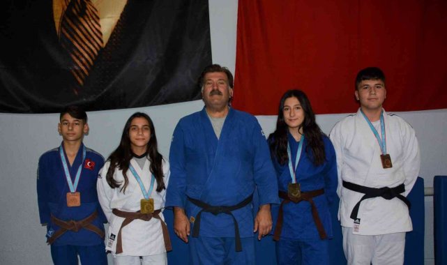 Yunusemreli milli judocular 2022'de de iddialı