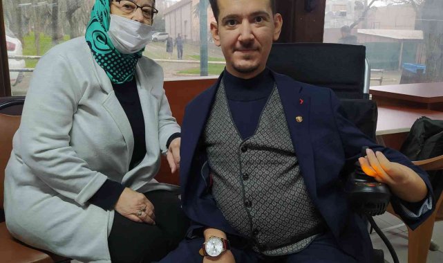 Yüz bin kas hastası şartlarının iyileştirilmesini istiyor