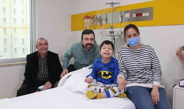 Yüzde 1'lik yaşama umuduyla ikinci kez hayata tutundu