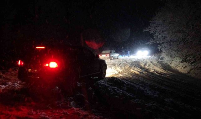 Zonguldak'ın yüksek kesimlerinde kar yağışı etkili oldu