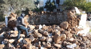 100 Yıllık Tarihi Sarnıç Yıkıldı