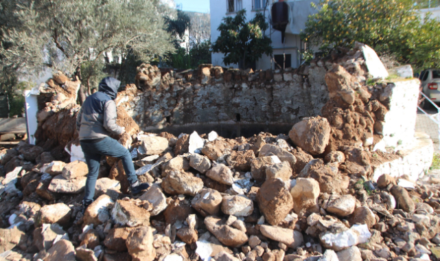 100 Yıllık Tarihi Sarnıç Yıkıldı