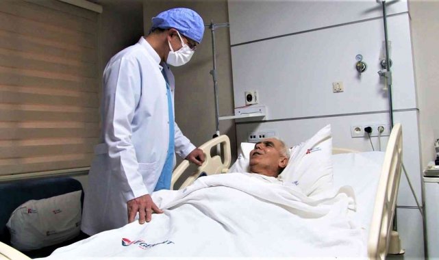 13 yıl sonra ikinci bir safra kesesi olduğunu öğrenince şok oldu