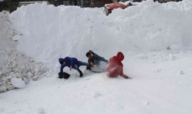 14. Ayder Kar Festivali renkli görüntülerle başladı