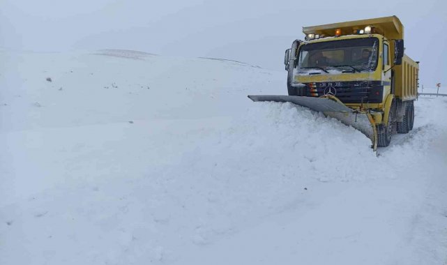 14 ilçede 270 mahalle yolu açıldı