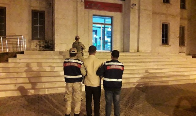 16 yıldır aranan katil zanlısı yatak odasında gizli bölmede yakalandı