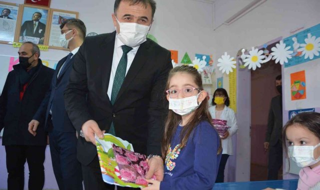 19 Mayıs'ta öğrencilerin karne heyecanı