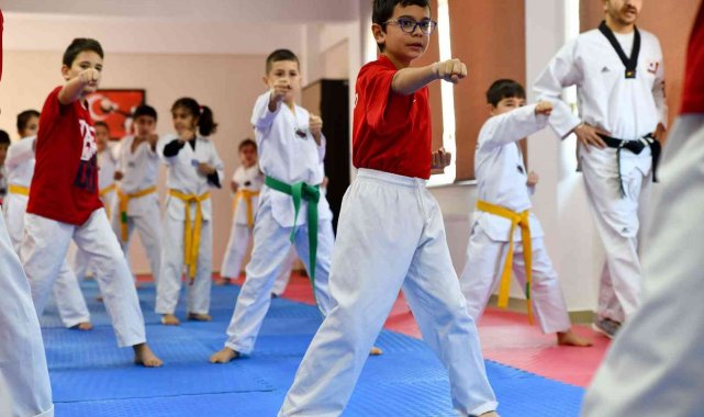 2021 yılında 3 bin 45 kişi bu tesiste spor yaptı