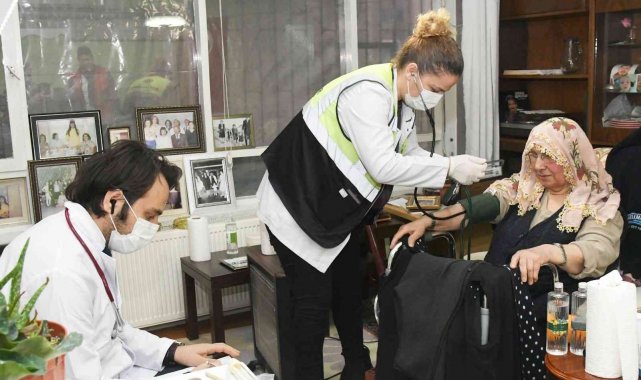 2021'de 821 yaşlıya toplamda 5 bin 66 kez evde sağlık hizmeti verildi