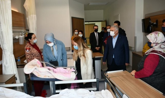 2021&#039;in son doğan ve 2022&#039;nin ilk bebeğine ziyaret