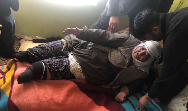 230 kilogram ağırlığındaki hasta kadın hastaneye ulaştırıldı