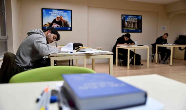 29 Ekim Gençlik Merkezi öğrenciler için 24 saat açık