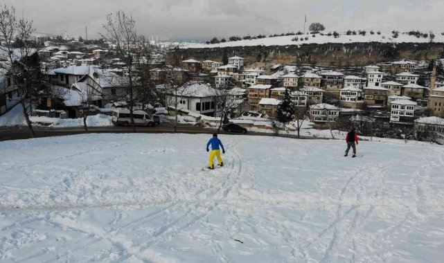 3 asırlık konaklara karşı en manzaralı kayak keyfi