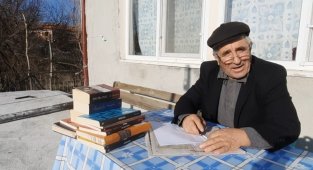 32 yıl mücadele etti ve 70 yaşında liseyi bitirdi