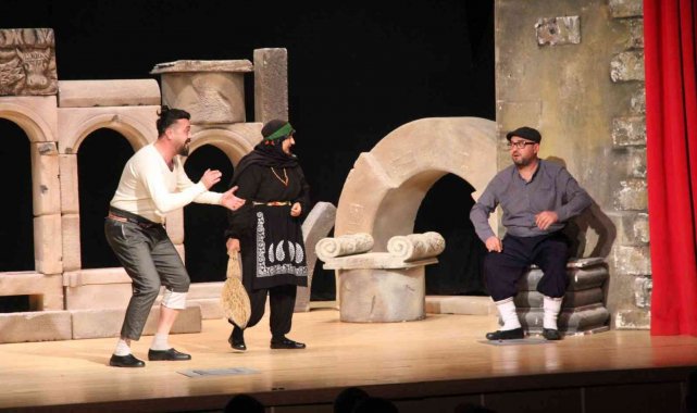 &#039;Basilica Tası Gümüşten&#039; adlı tiyatro oyunu beğeni topladı