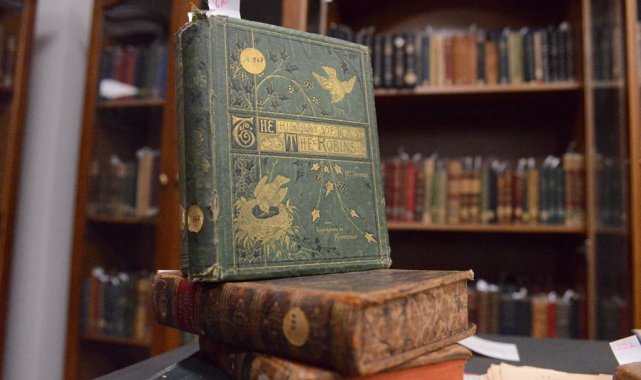 &#039;Nadir Eserler&#039; kitaplığı 3 asırlık tarihi 5 bin 698 kitapla yansıtıyor