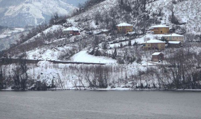 'Saklı Cennet'te karla mücadele