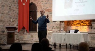 'Yunus Emre ve Gönül Dünyası' söyleşisi