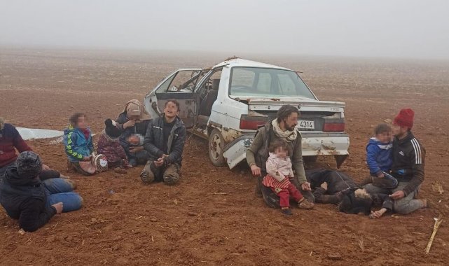 5 kişilik otomobil takla attı, içerisinden 12 yaralı çıktı