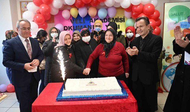 70 yaşındaki Havva Bulut'un büyük okuma azmi ve mutluluğu