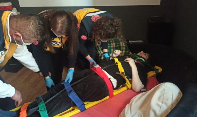 8. kattan düşen genç kadının inanılmaz kurtuluşu