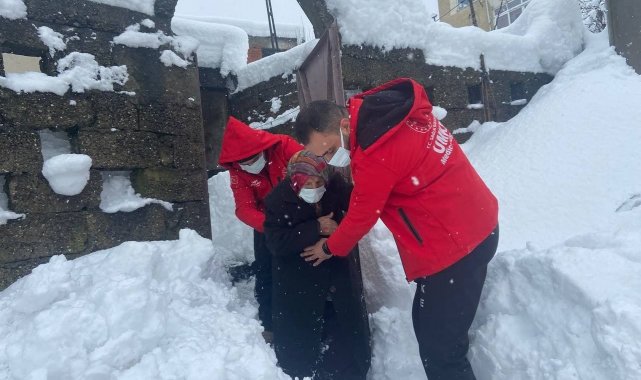 85 yaşındaki hastanın imdadına sağlık ekipleri yetişti