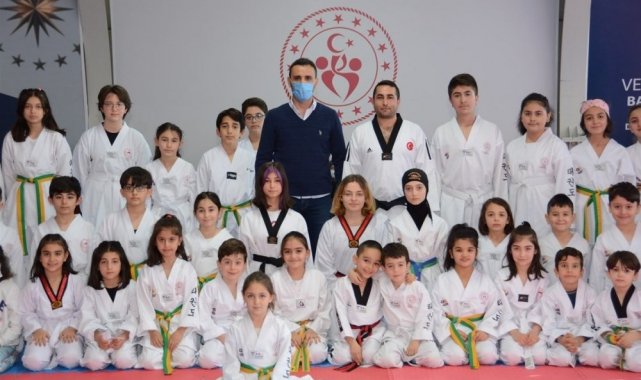 90 Sporcunun kuşağı renk değiştirdi