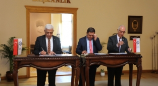 900 Üreticiye Ücretsiz Hayvan Yemi