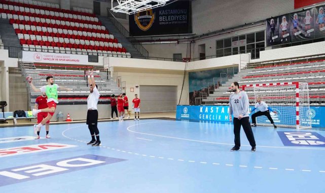 A Milli Hentbol Takımı, Belçika maçı hazırlıklarını sürdürüyor