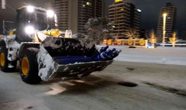 Acil servisteki hastalar için zamanla yarıştılar