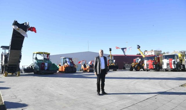 Adana Büyükşehir Belediyesi araç filosunu güçlendiriyor