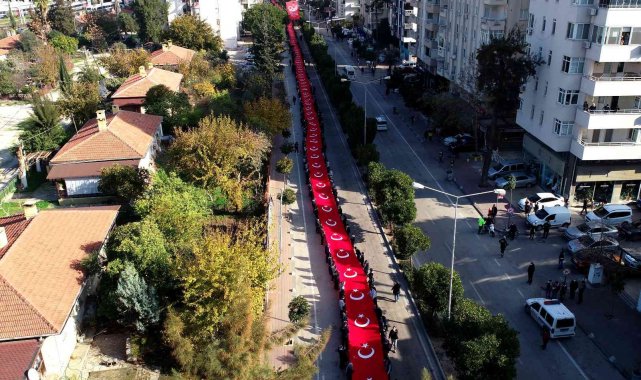 Adana'da 100. yıl coşkusu