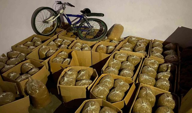 Adana&#039;da 1.5 ton kaçak tütün ele geçirildi