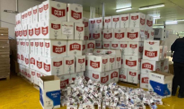 Adana&#039;da 4 milyon 720 bin kaçak makaron ele geçirildi