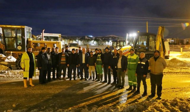 Adıyaman'da karla mücadele sürüyor