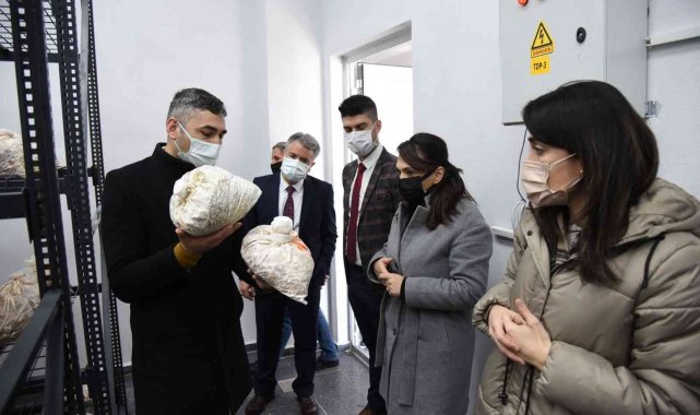 Afyon'dan gelip Düzce Üniversitesini incelediler