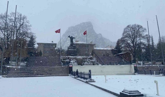 Afyonkarahisar ve bölgesine soğuk hava etkisini arttıracak