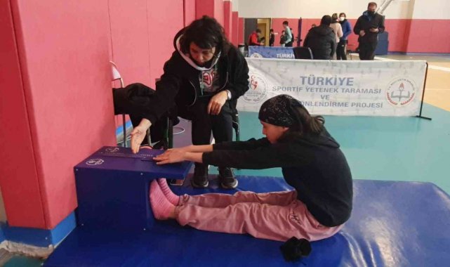 Afyonkarahisar'da Türkiye sportif yetenek taraması ve spora yönlendirme çalışmaları başladı